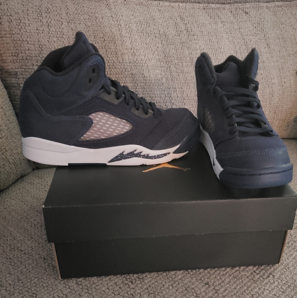 Retro Jordan 5 Navy Blue